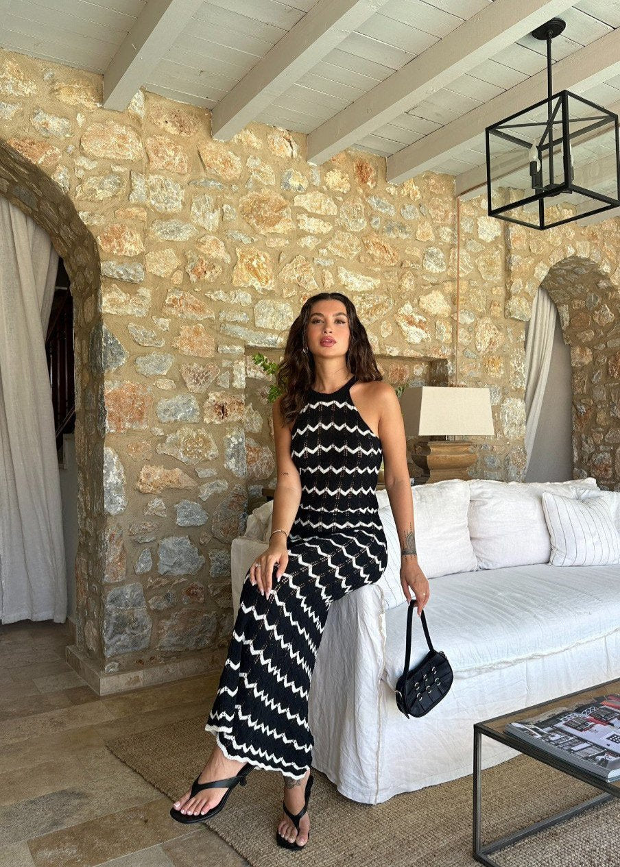 Vestido cuello halter negro